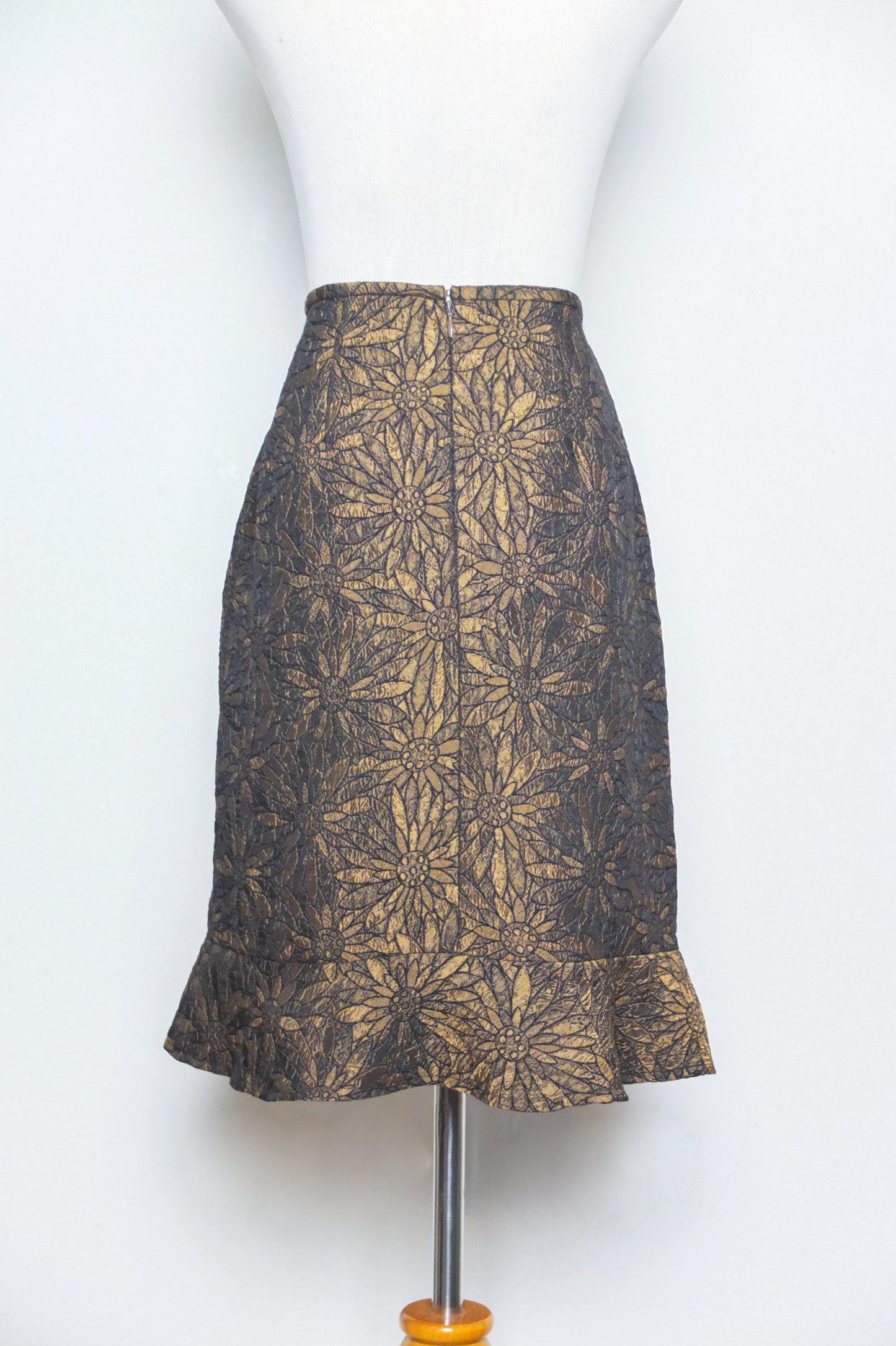 Isabel & Nina Brown Flowers Brocade Peplum Skirt (4)