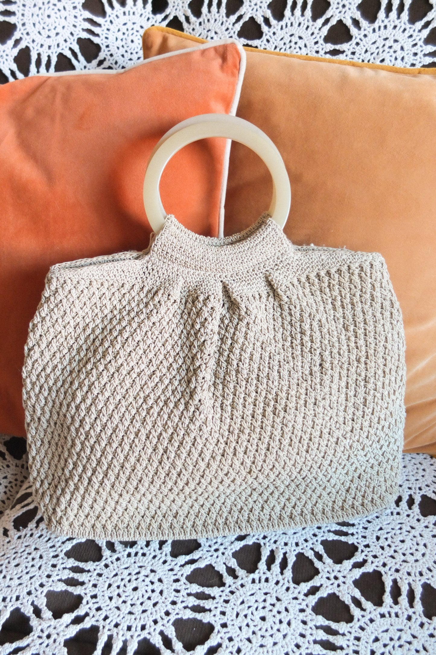 Vintage Liz Claiborne Tan Macrame Crochet Handbag