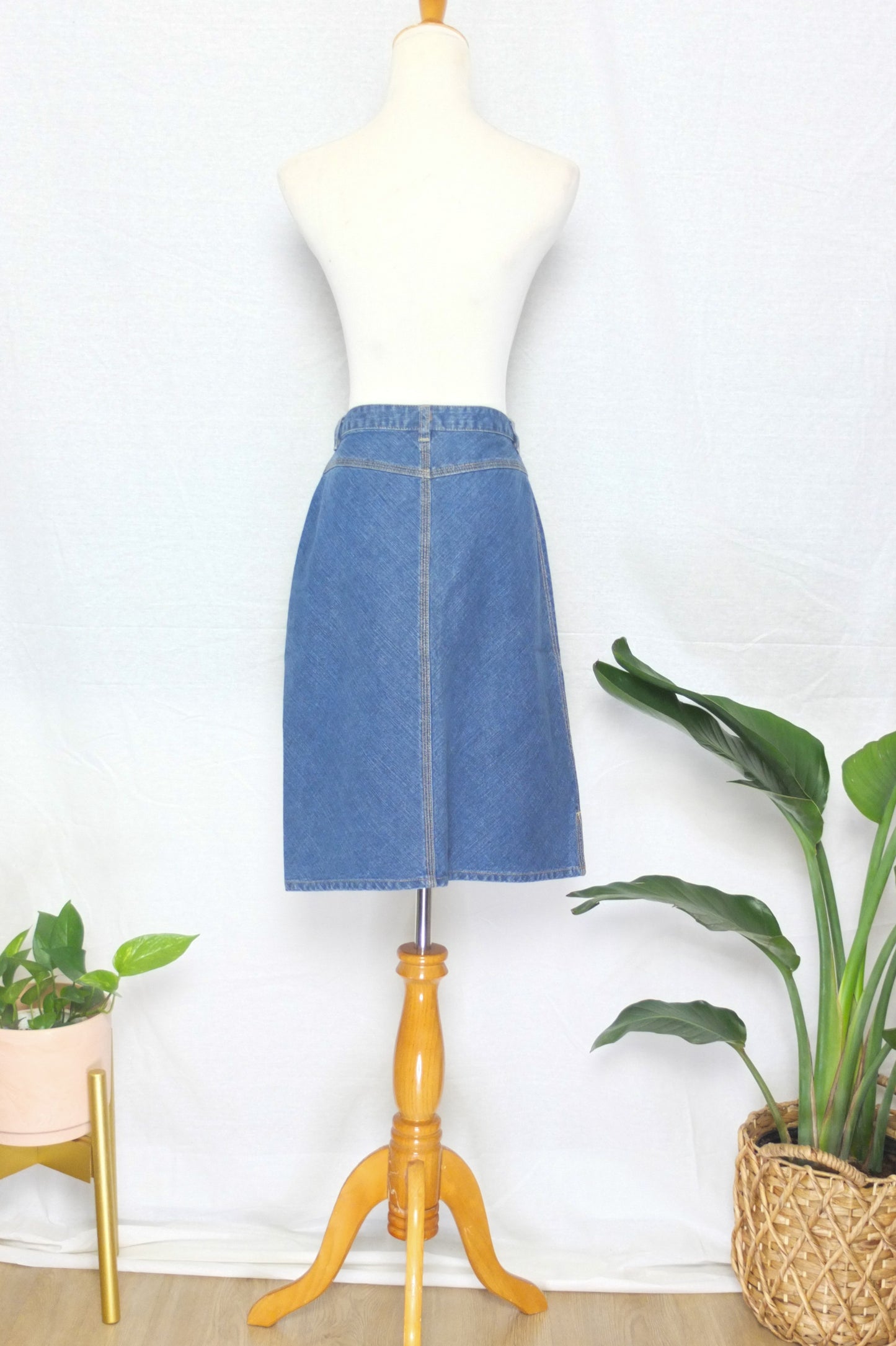 Vintage 80s Old Navy Flared Denim Skirt (S-M)