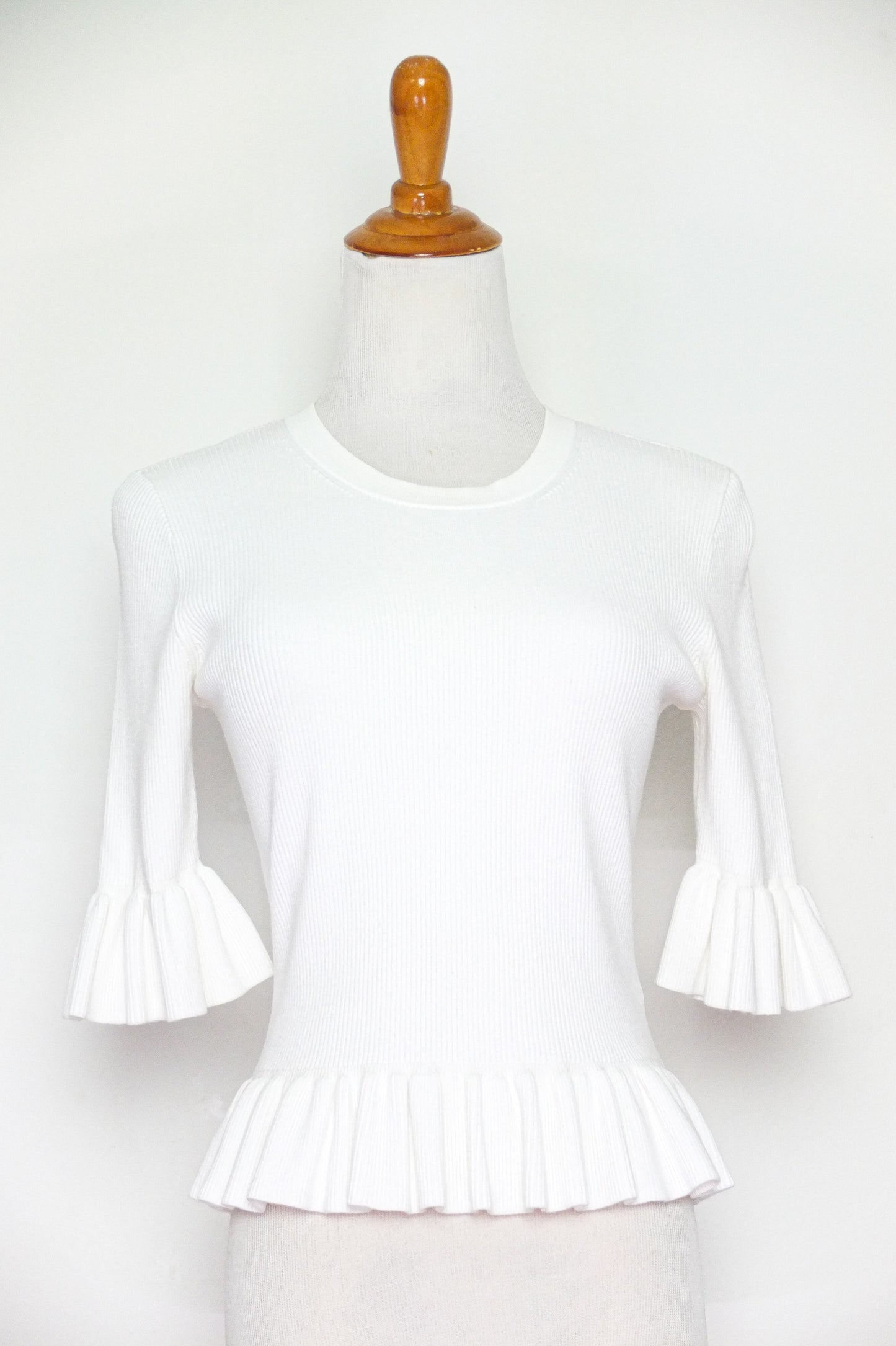 Michael Kors White Ribbed Ruffled Top (M)