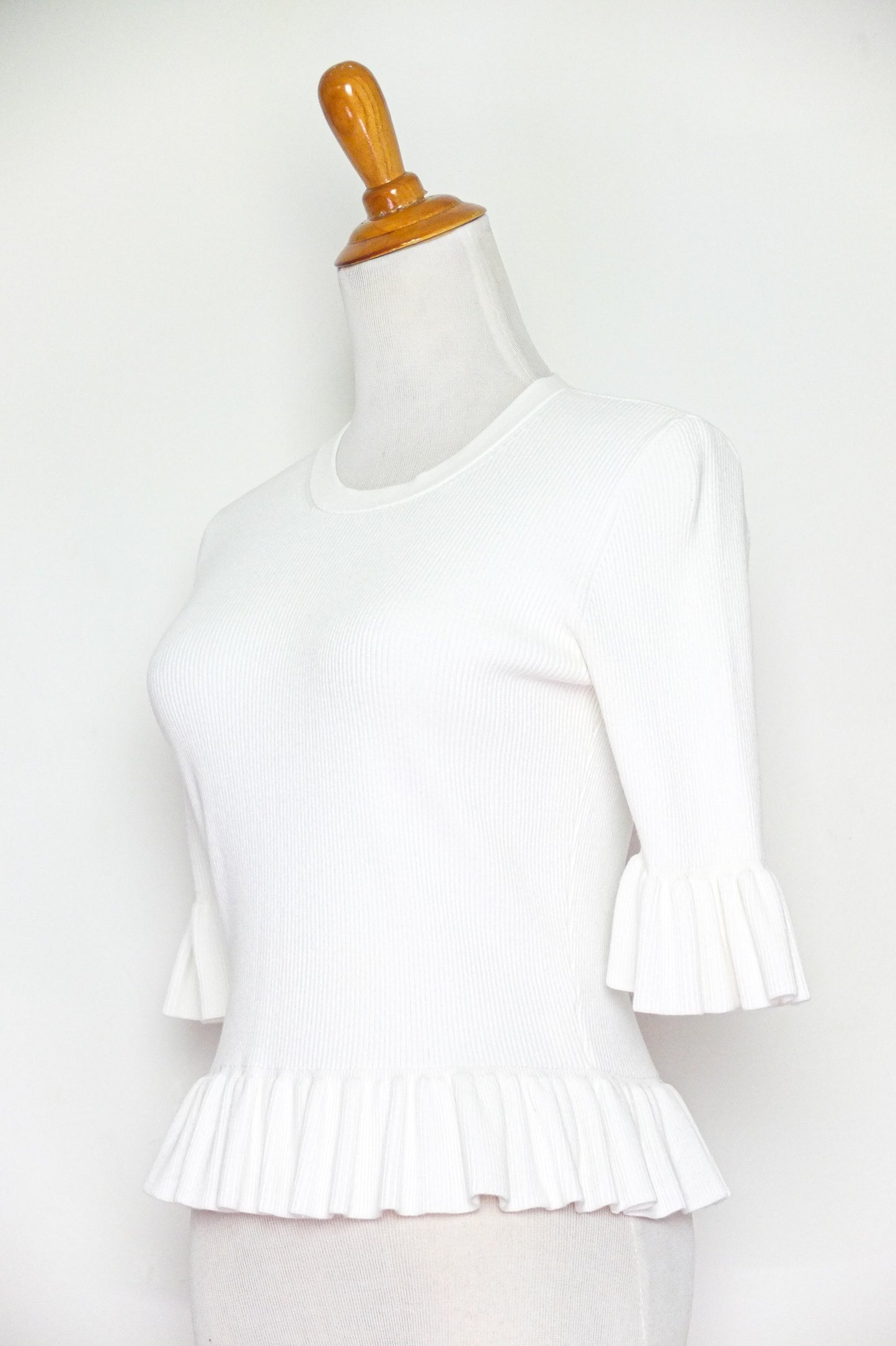 Michael Kors White Ribbed Ruffled Top (M)