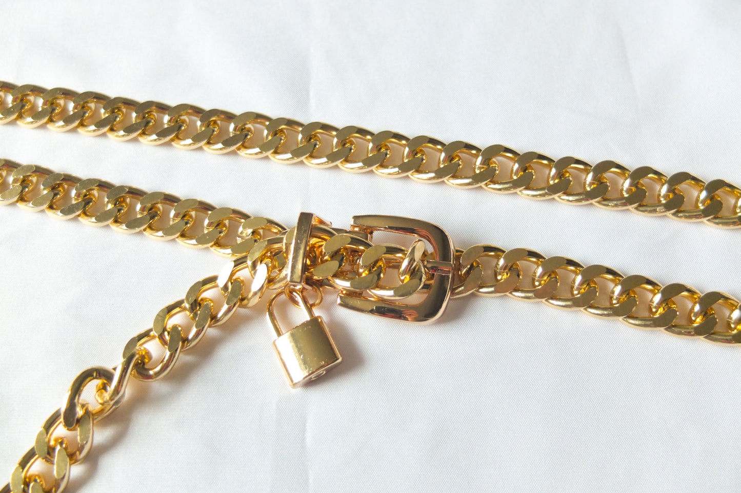 Gold Chain Skinny Belt (One Size)