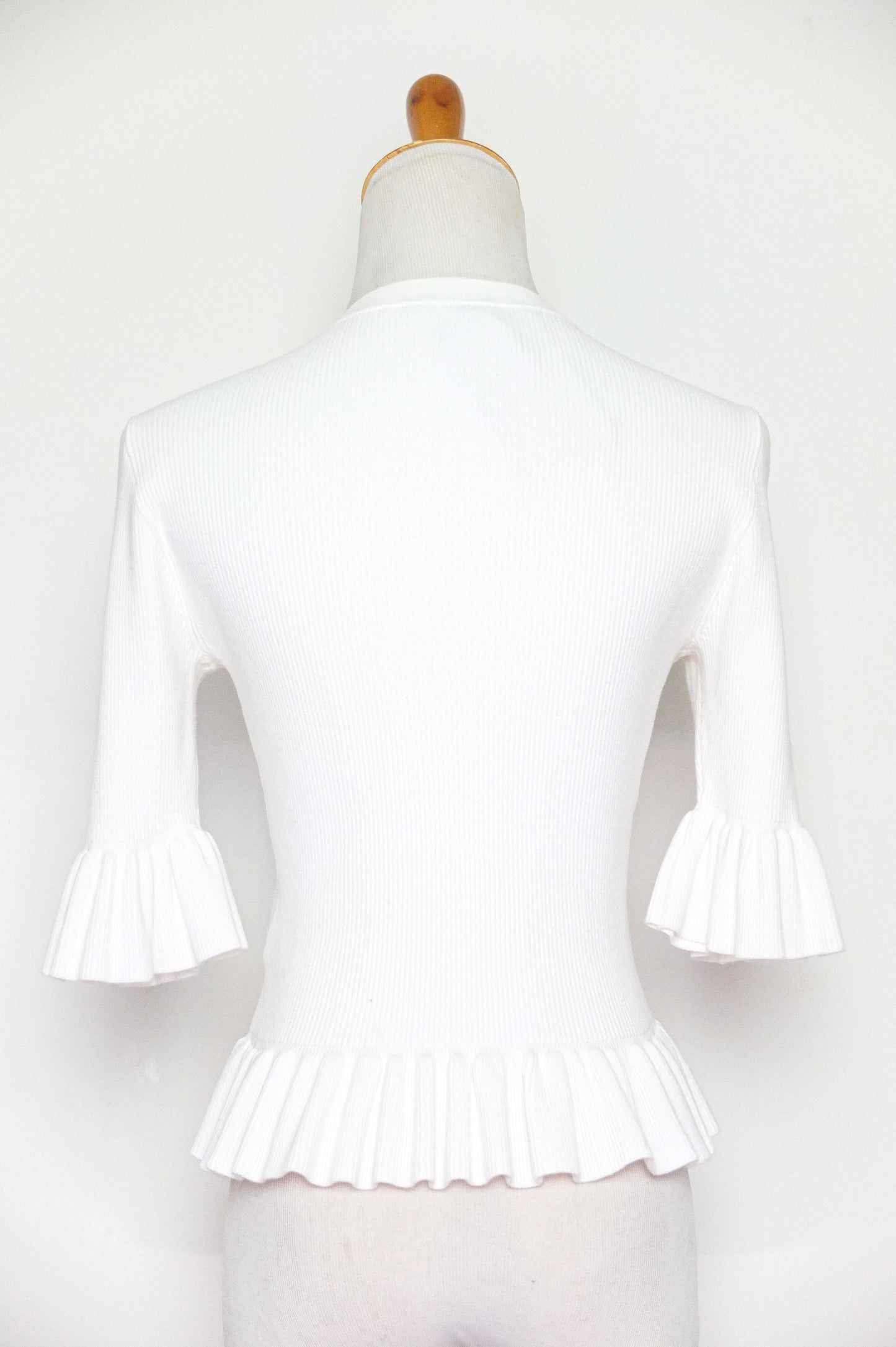 Michael Kors White Ribbed Ruffled Top (M)