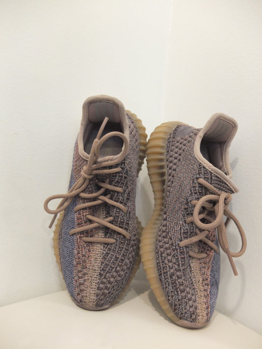 Adidas Yeezy Boost 350 V2 Unisex Sneakers Size 4